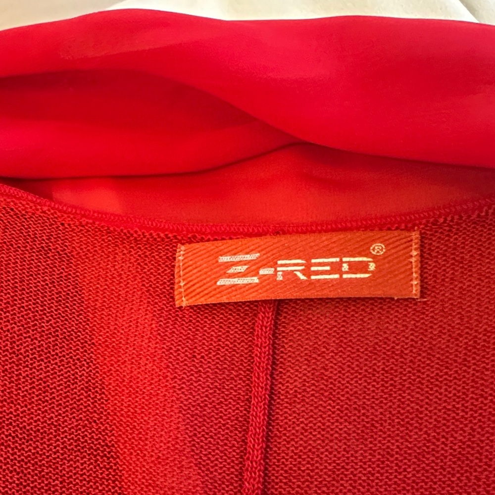 Red Sleeveless Drape Front Women's Vest - Picture 8 of 8